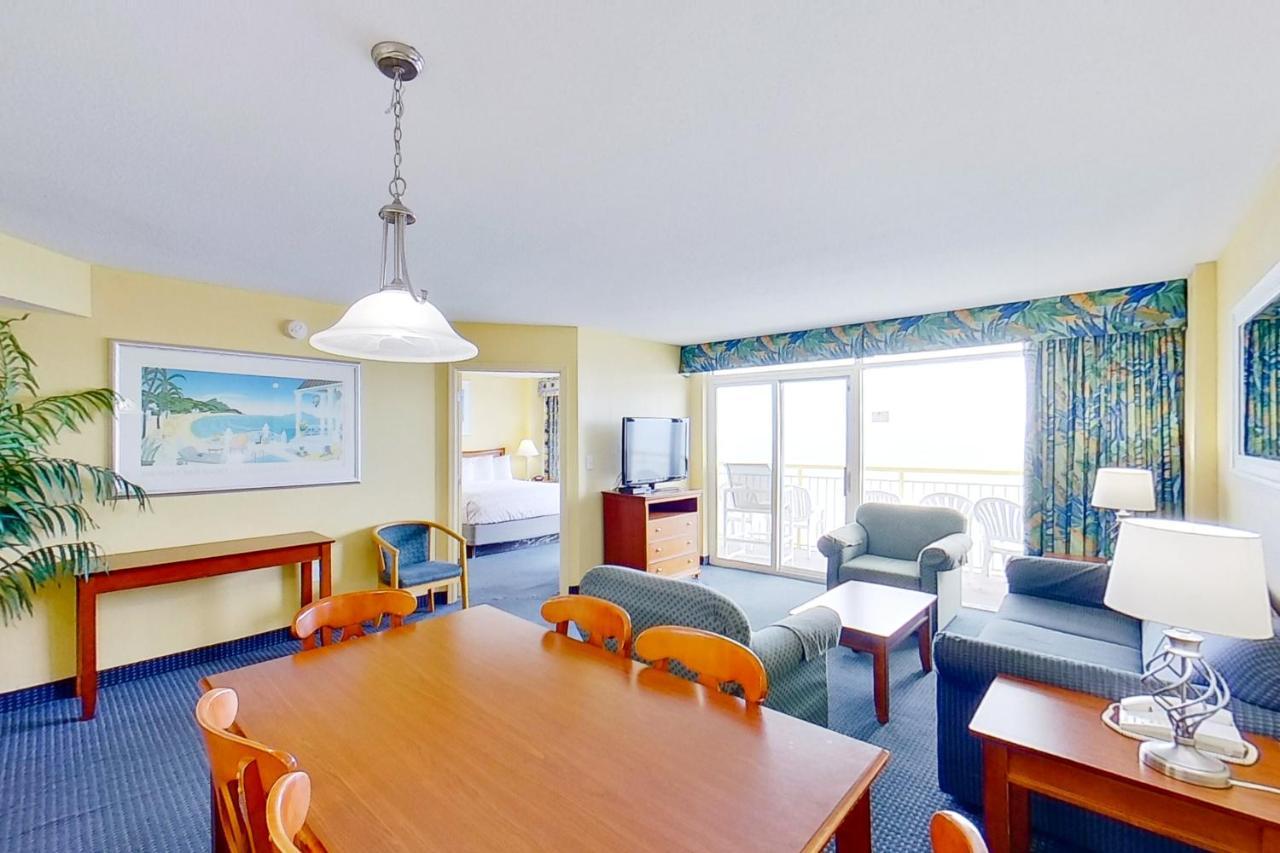 Three-Bedroom Apartment,1589329586:JPEG