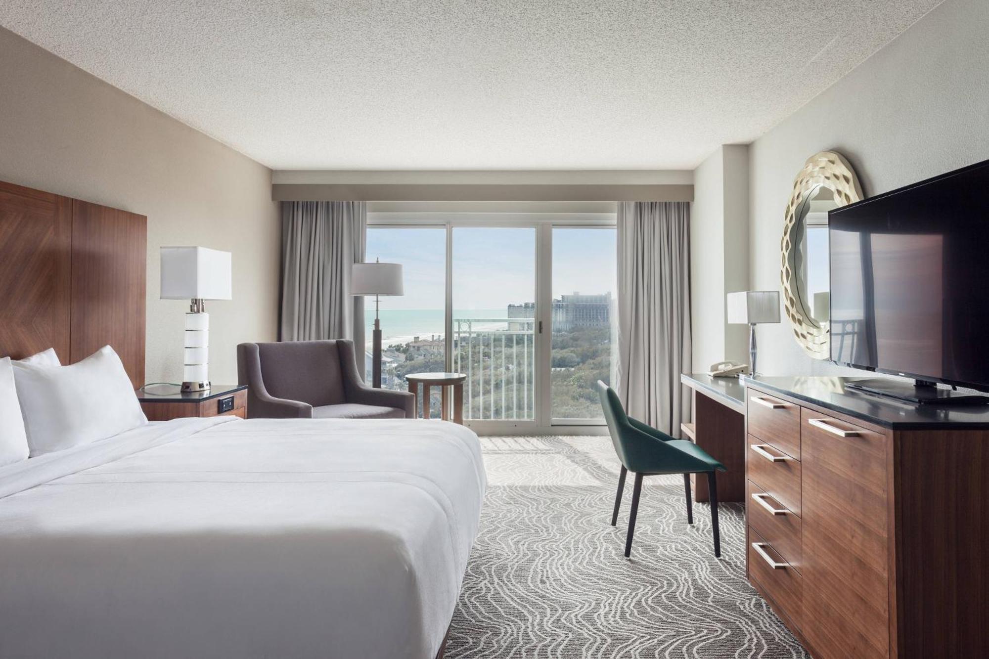 King Room Partial Ocean View Hearing Accessible,1710412750:JPEG